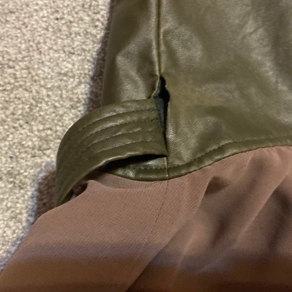 Double Zero Faux Leather and Chiffon Vest Size M - Picture 4 of 5